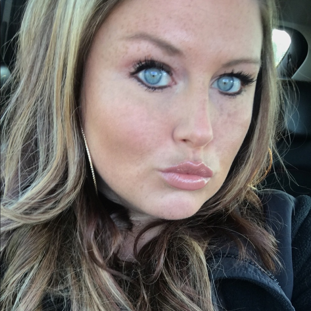 Meet your Posher, Brittany